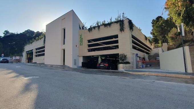 לינה וארוחת בוקר מטרה La Residenza Del Monaco Bianco מראה חיצוני תמונה