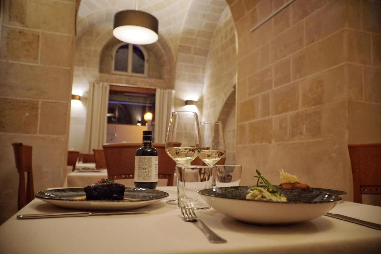 לינה וארוחת בוקר מטרה La Residenza Del Monaco Bianco מראה חיצוני תמונה